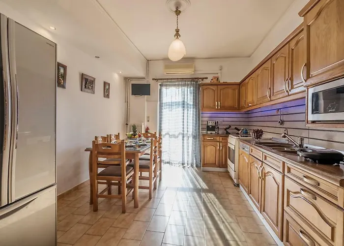 Coastal D Apartment *